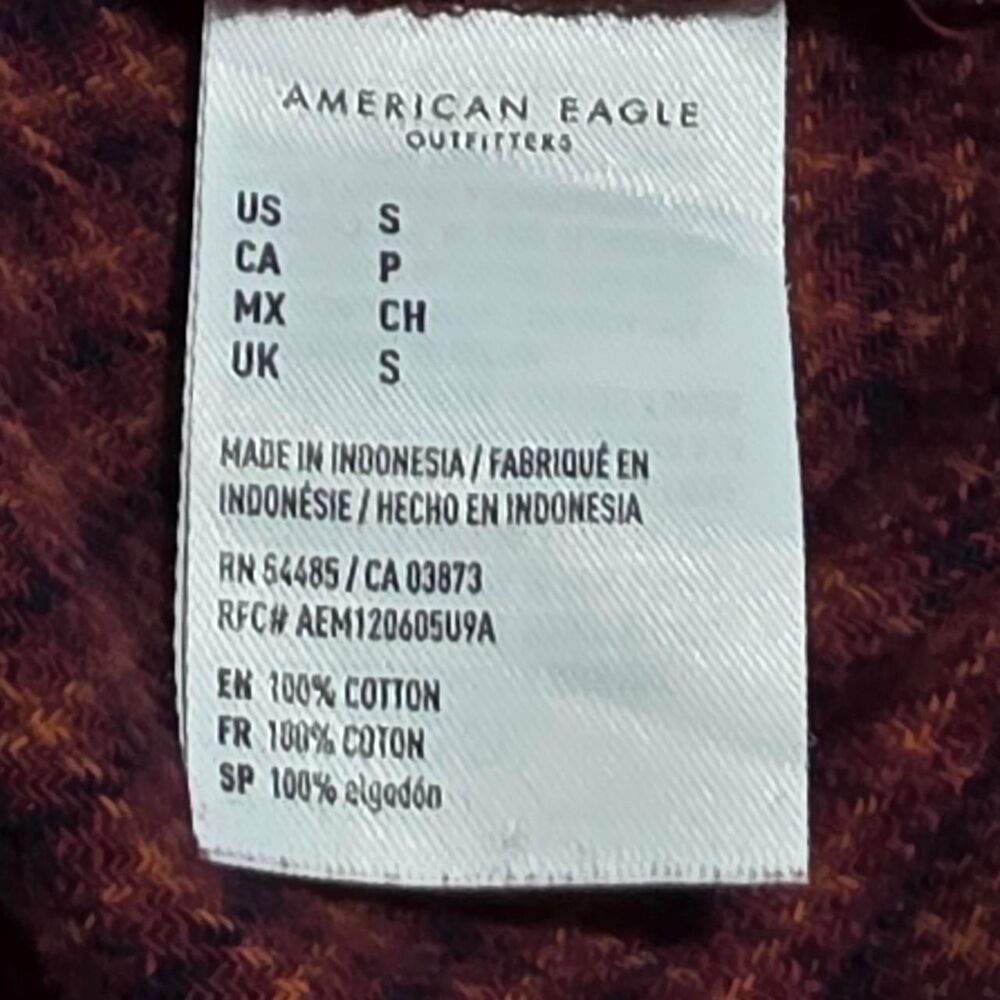 American Eagle Cropped Flannel Shirt Shacket Red Burgundy Checkered Plaid Small - Picture 6 of 7